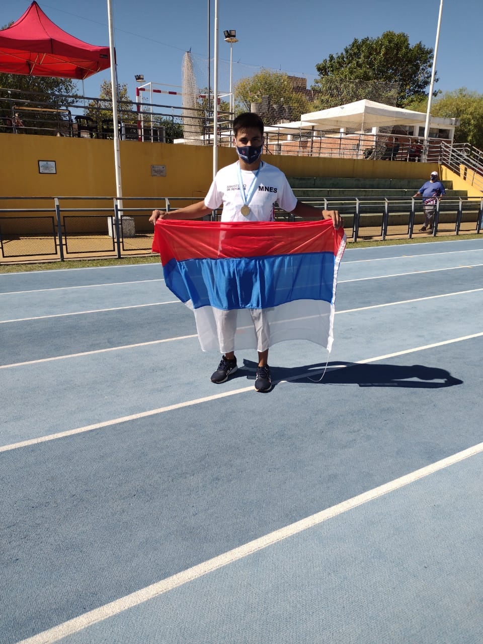 Atletismo adaptado: los obereños Mahira y Leonel campeones nacionales