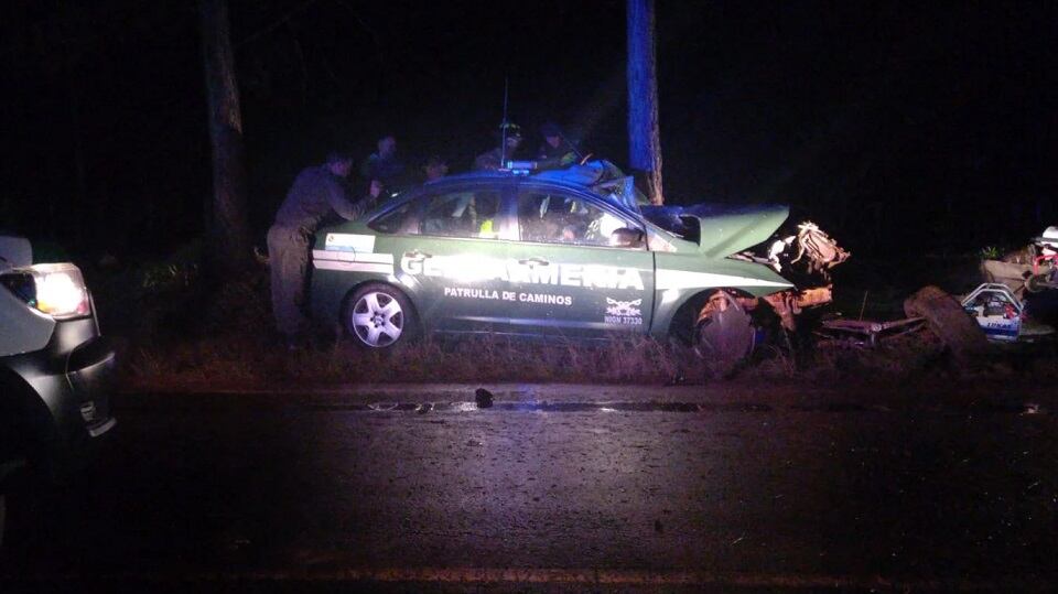 Alba Posse: chocó vehículo de Gendarmería Nacional y tres ocupantes resultaron heridos.