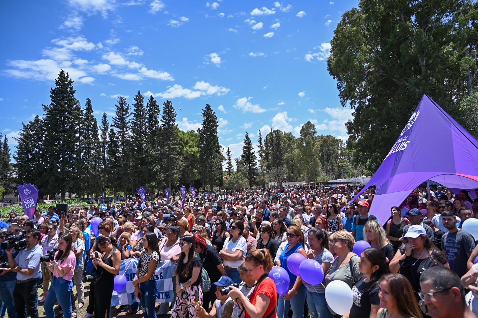 Inauguración de la primera Escuela de Educación Profesional para Adultos del país, en San Luis