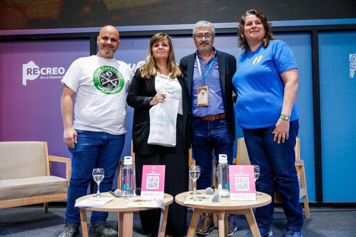 Club Cazadores y Recreativo Echegoyen presentaron sus concursos de pesca en el FIT