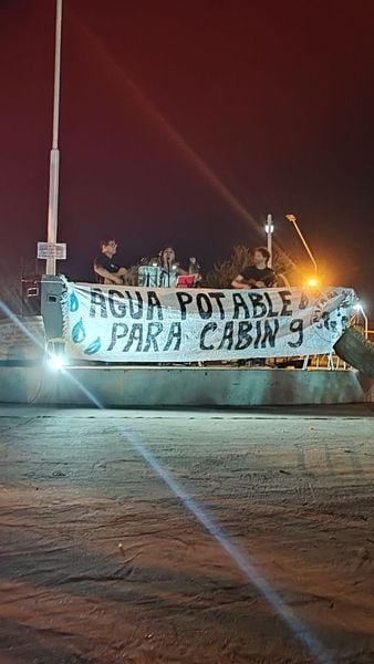 Festival por el agua potable en Pérez: los vecinos del barrio Cabín 9 quieren ser escuchados