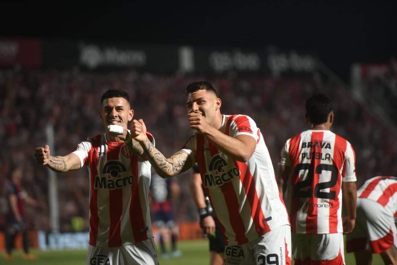 Instituto venció 2 a 0 a San Lorenzo en el Monumental de Alta Córdoba.  (Facundo Luque / La Voz)