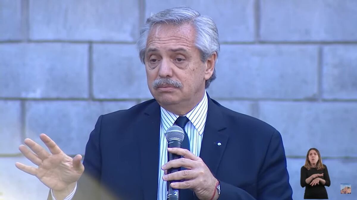 En plena suba del dólar, Alberto Fernández encabezó un acto: “Voy a luchar contra los especuladores”