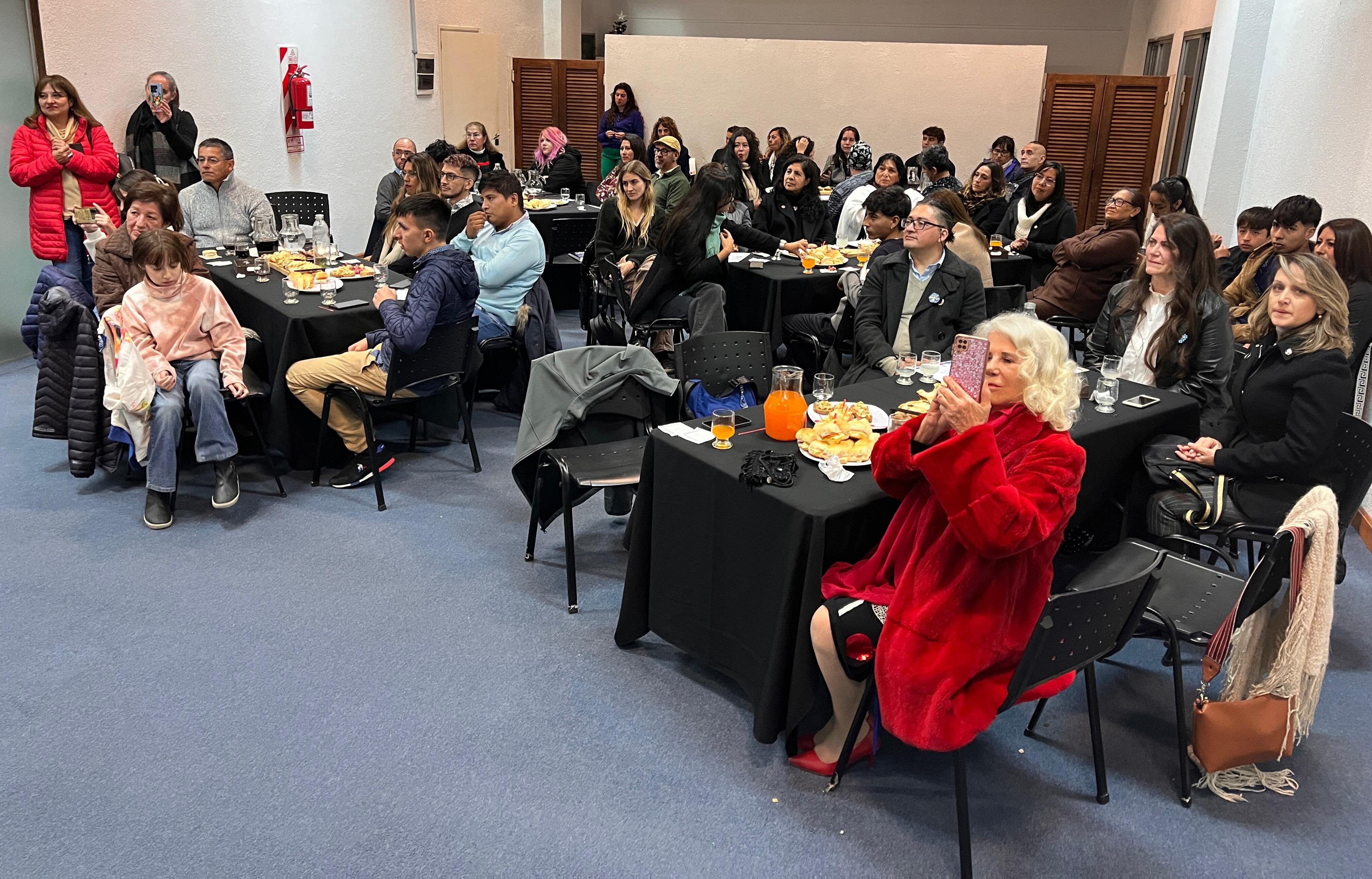 El acto de entrega de los premios y distinciones tuvo lugar en el salón de reuniones de la UEJ, en el centro de San Salvador de Jujuy.