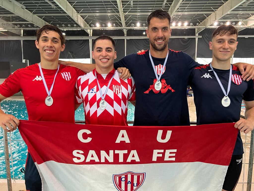 Benjamín Ghione natación Unión de Santa Fe