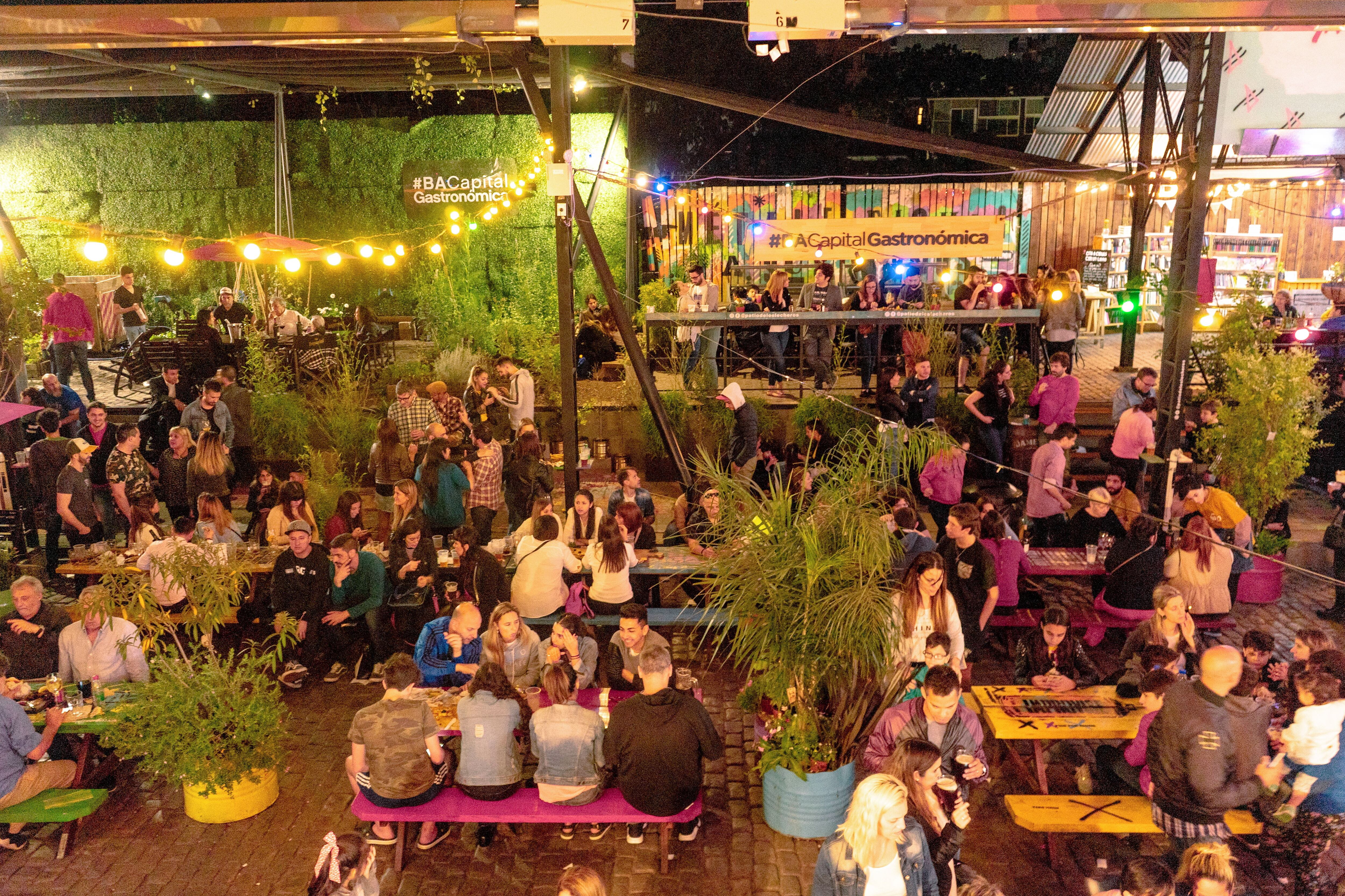 Patio de los lecheros - Barrio de Caballito