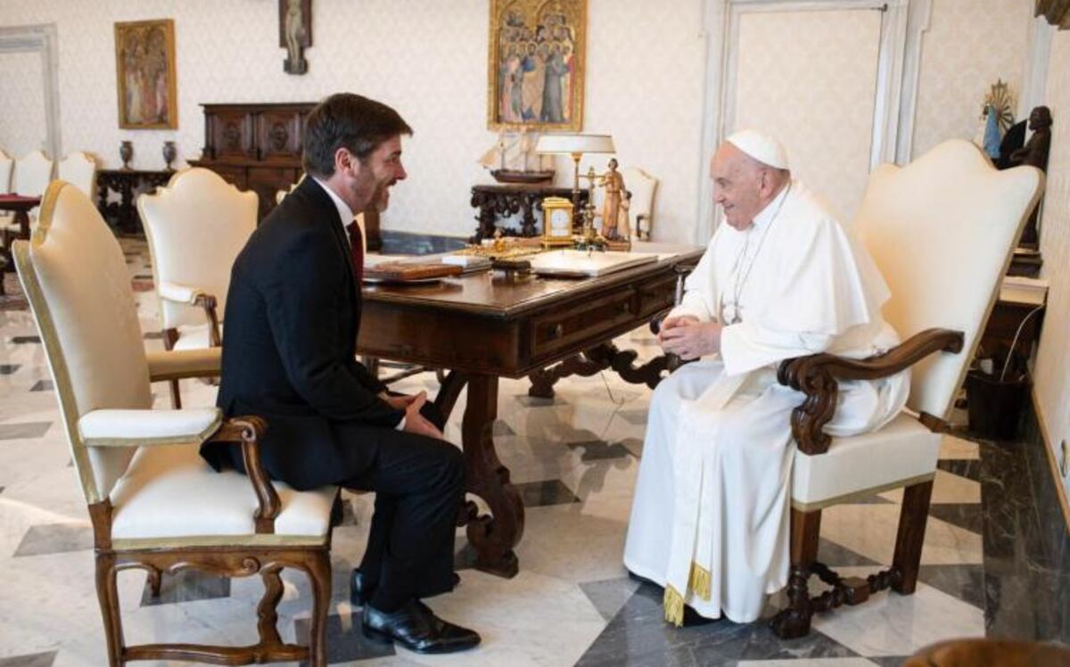 Obsequiaron al papa Francisco un trabajo realizado por reclusos de Jujuy