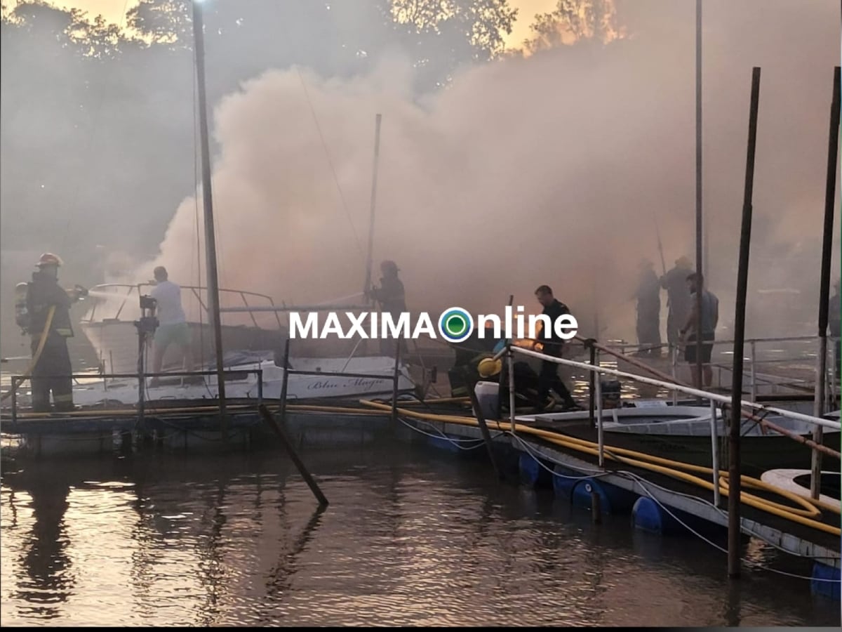 Incendio de embarcaciones en Gualeguaychú