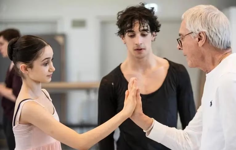 La joven santafesina sorprende con sus dotes para la danza a muy corta edad