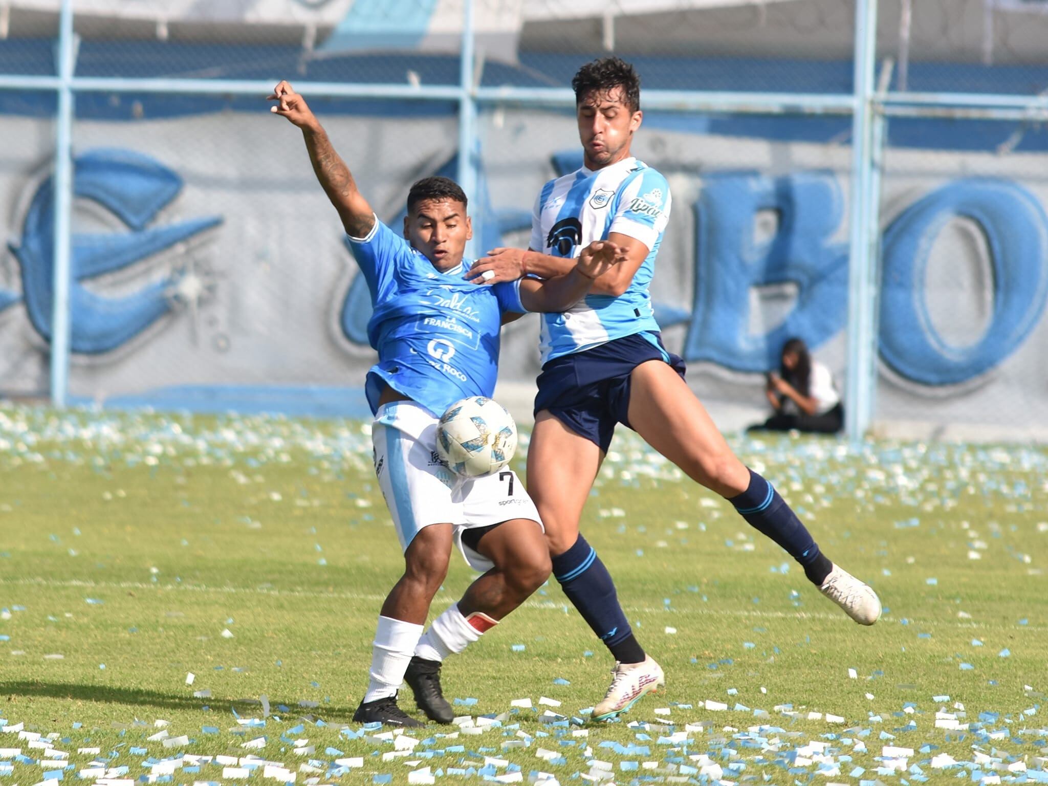 Fue un partido reñido, pero el "Lobo" jujeño dejó una imagen superior que el "Albo" salteño.