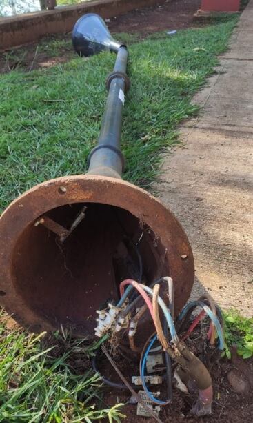 Vandalizaron varias farolas en la Costanera de Puerto Iguazú.