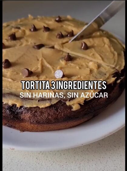 Receta de torta sin azúcar ni harina con tres ingredientes