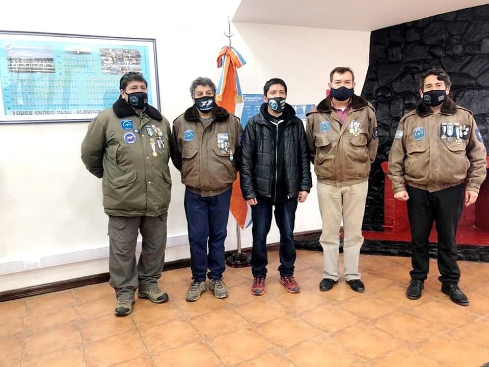 Representantes del Centro de Excombatientes de Malvinas en Ushuaia.