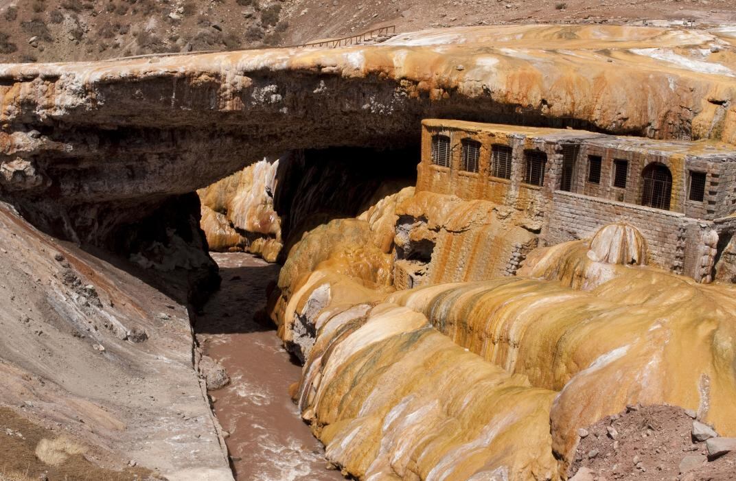 Puente del Inca, Mendoza, Argentina. (AP / Archivo)