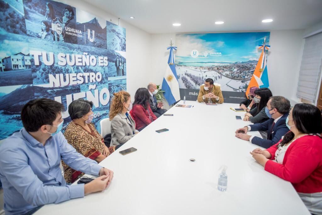 El Intendente Vuoto expreso, “formamos parte de un espacio político que entiende que la igualdad entre el hombre y la mujer es un requisito fundamental para una sociedad más justa".