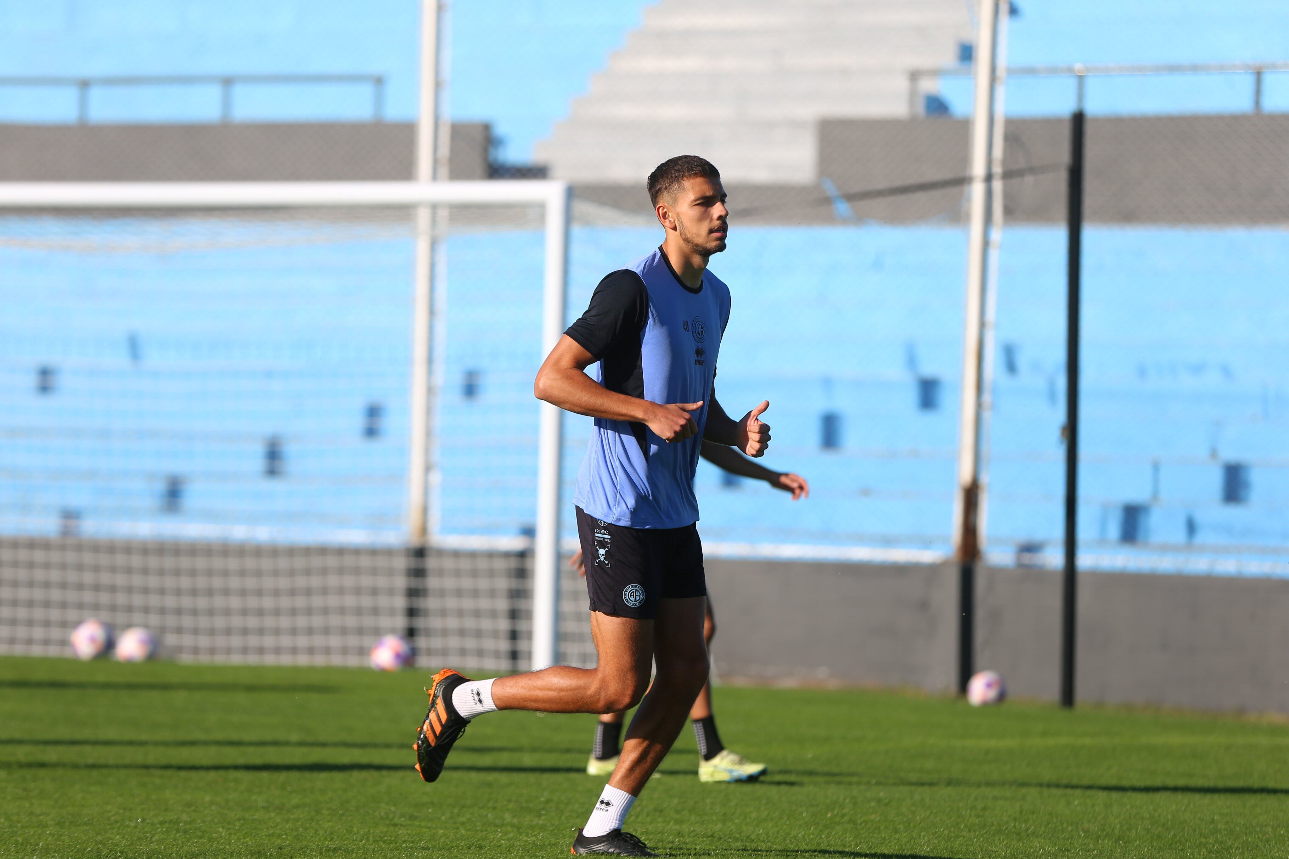 El juvenil Matías Moreno se sostendría en el equipo titular de Belgrano para recibir a San Lorenzo (Prensa Belgrano)