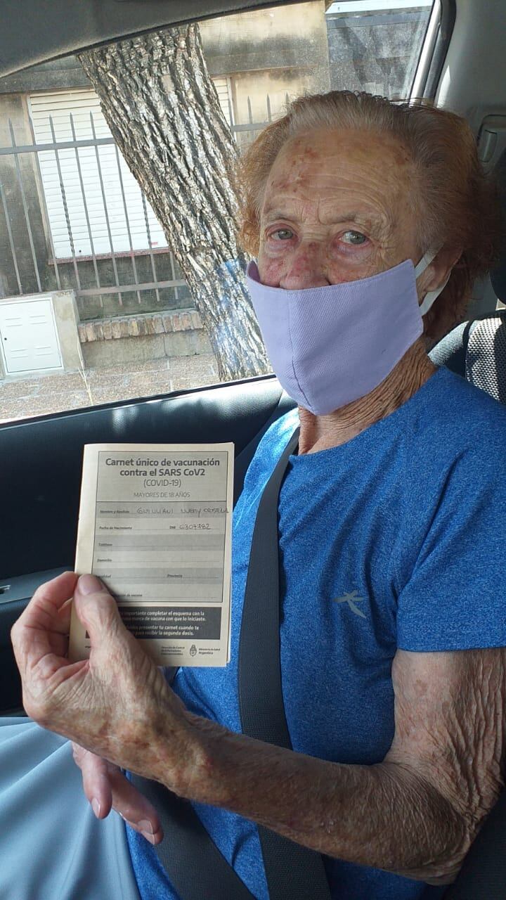 Comenzó la vacunación a mayores de 90 años en Rafaela