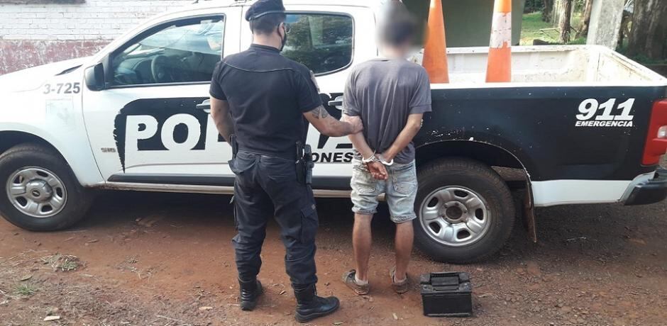 Terminó detenido tras robar una batería de un vehículo en Eldorado.