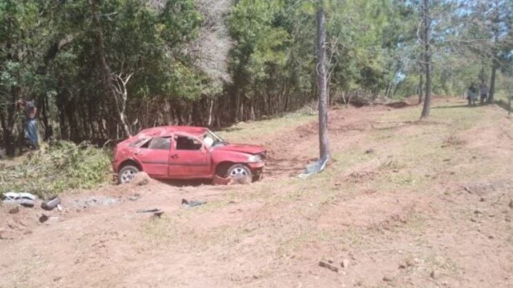 Leandro N. Alem: automovilista herido tras despistar con su vehículo.