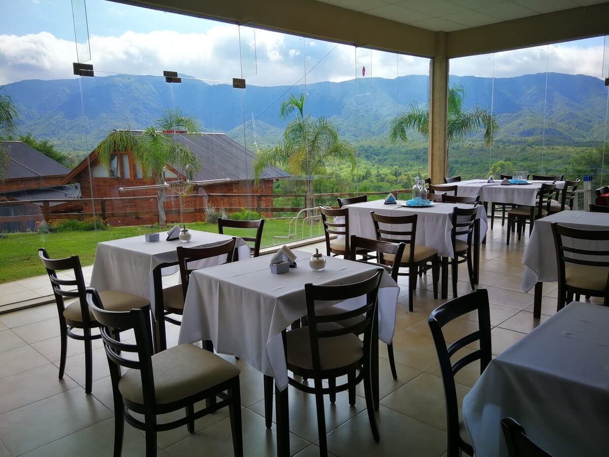 Con vistas panorámicas y precios accesibles, así es el restaurante escondido en las sierras de Córdoba