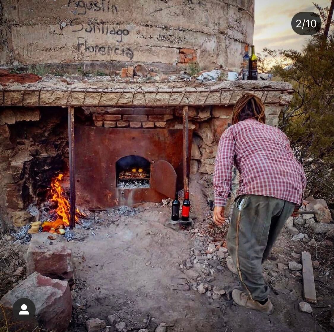 El horno de barro fue construido en 1900, siendo una reliquia del pasado.