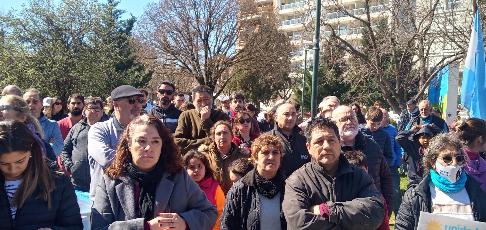 Tres Arroyos marcha en defensa de la democracia y en repudio al atentado contra Cristina Kirchner