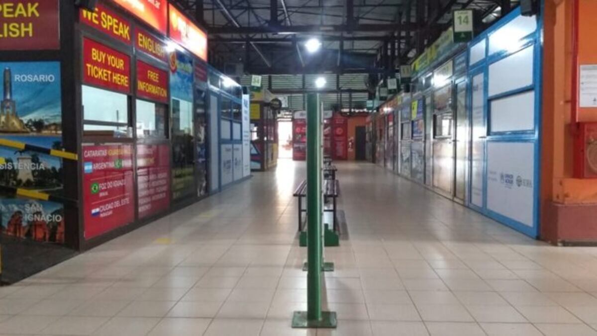 Vuelven a operar los colectivos en la Terminal de Puerto Iguazú