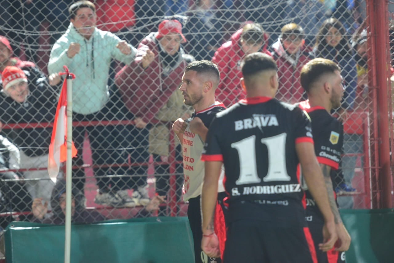 Instituto enfrentó a Racing por la fecha 20 de la Liga Profesional. Fue en el estadio Monumental de Alta Córdoba, en el debut del entrenador Diego Dabove. (Javier Ferreyra)