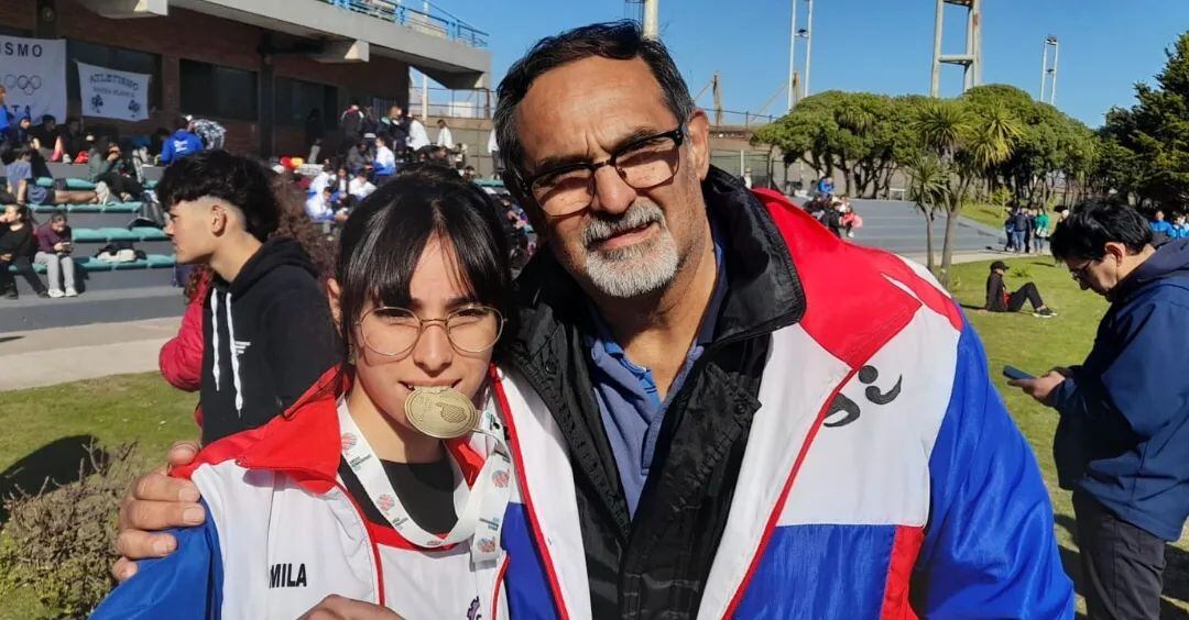 Ludmila Olmos, ganó la primera medalla de Oro para  Coronel Rosales en los Torneos Bonaerenses.