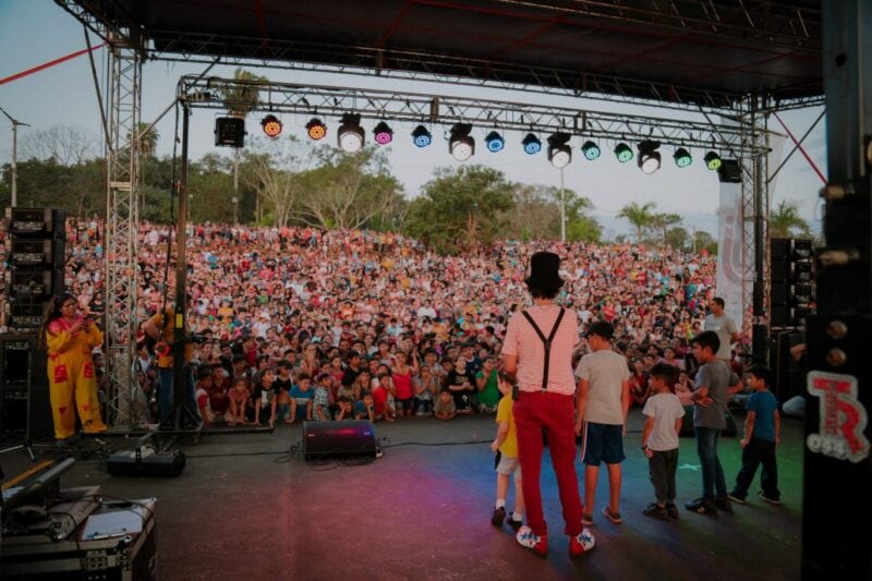 Exitoso evento del Día del Niño en la Costanera de Eldorado.