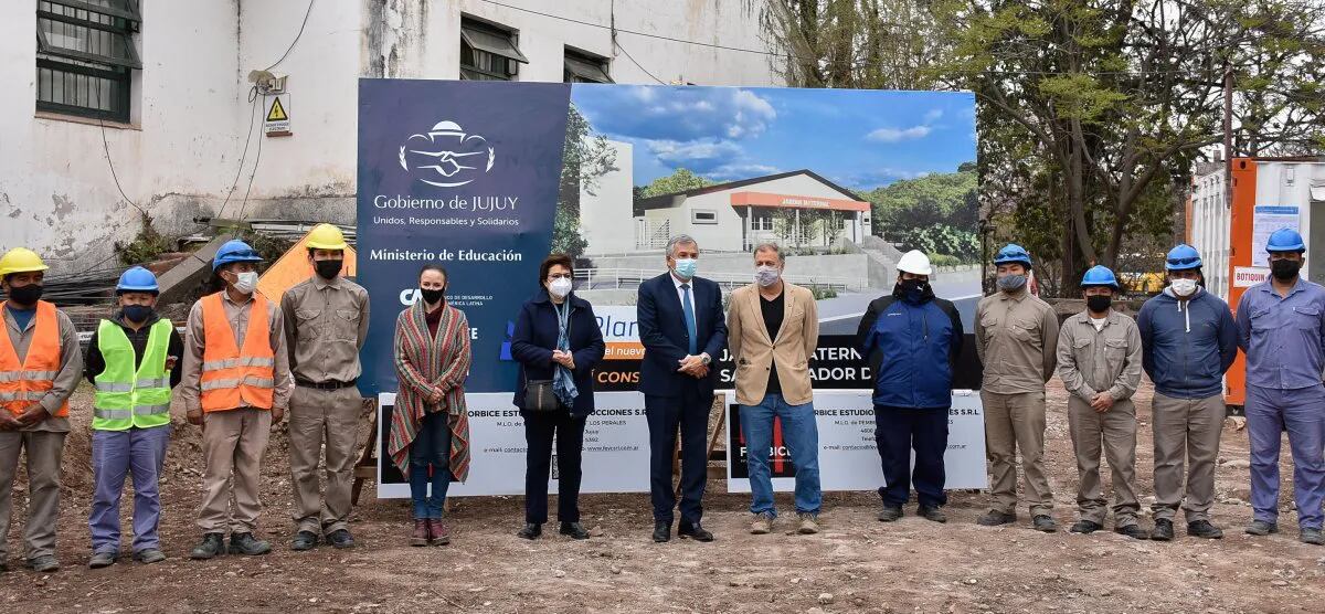 El gobernador Morales puso en marcha la obra de construcción del jardín maternal de la escuela "Pucarita".