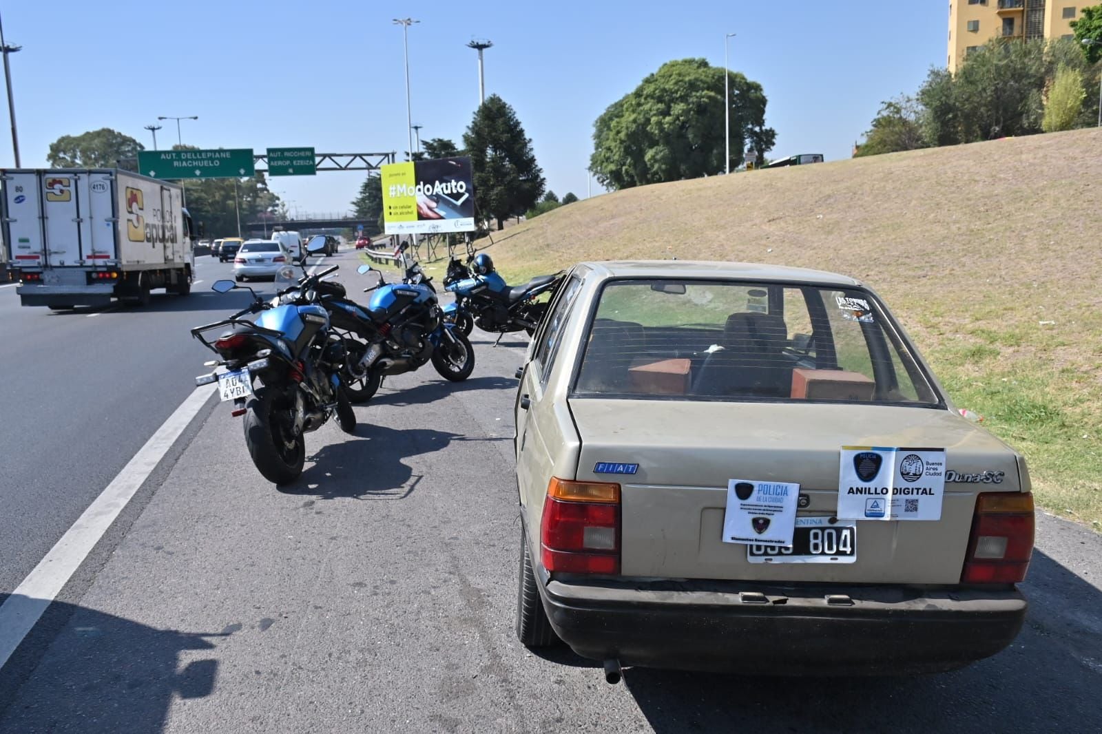 El auto recuperado por la Policía de la Ciudad .