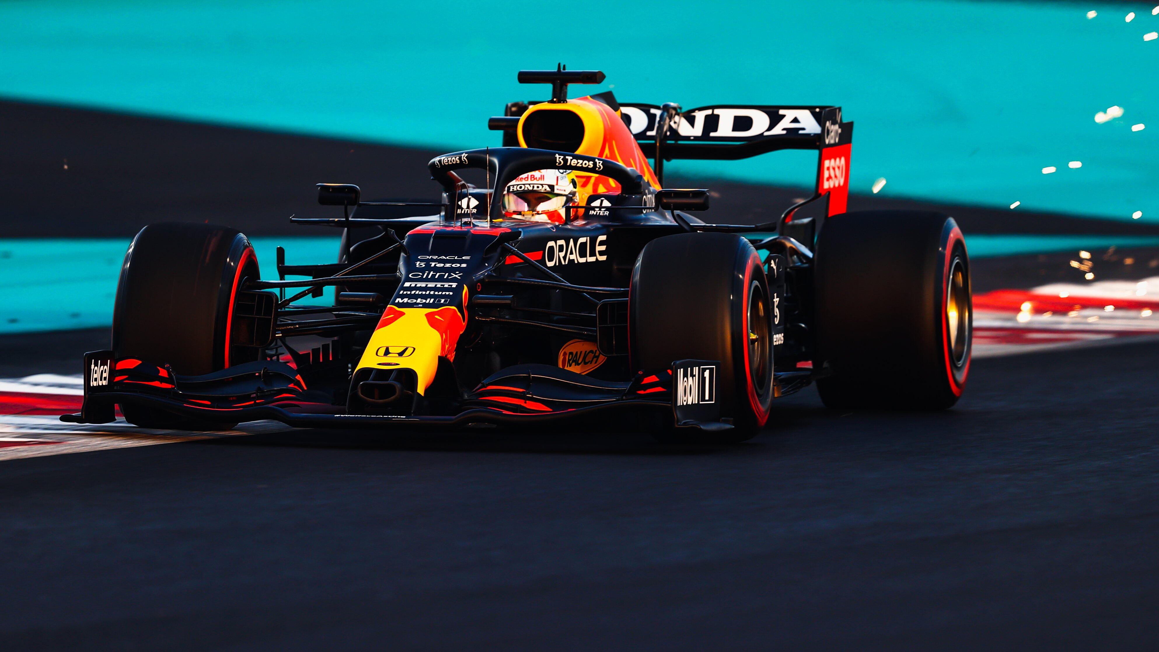 Max Verstappen marcó la última pole y larga adelante en el GP de Abu Dhabi