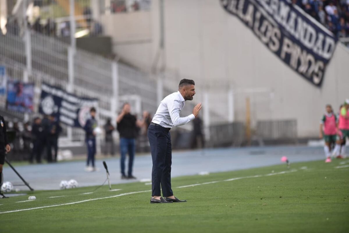 Javier Gandolfi: los goles que ya no están en Talleres y el intento por “seguir en eje”