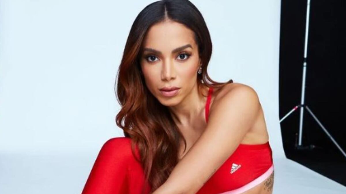 Anitta posó en microbikini en sus redes con los colores de la Selección: “Made in Brazil”