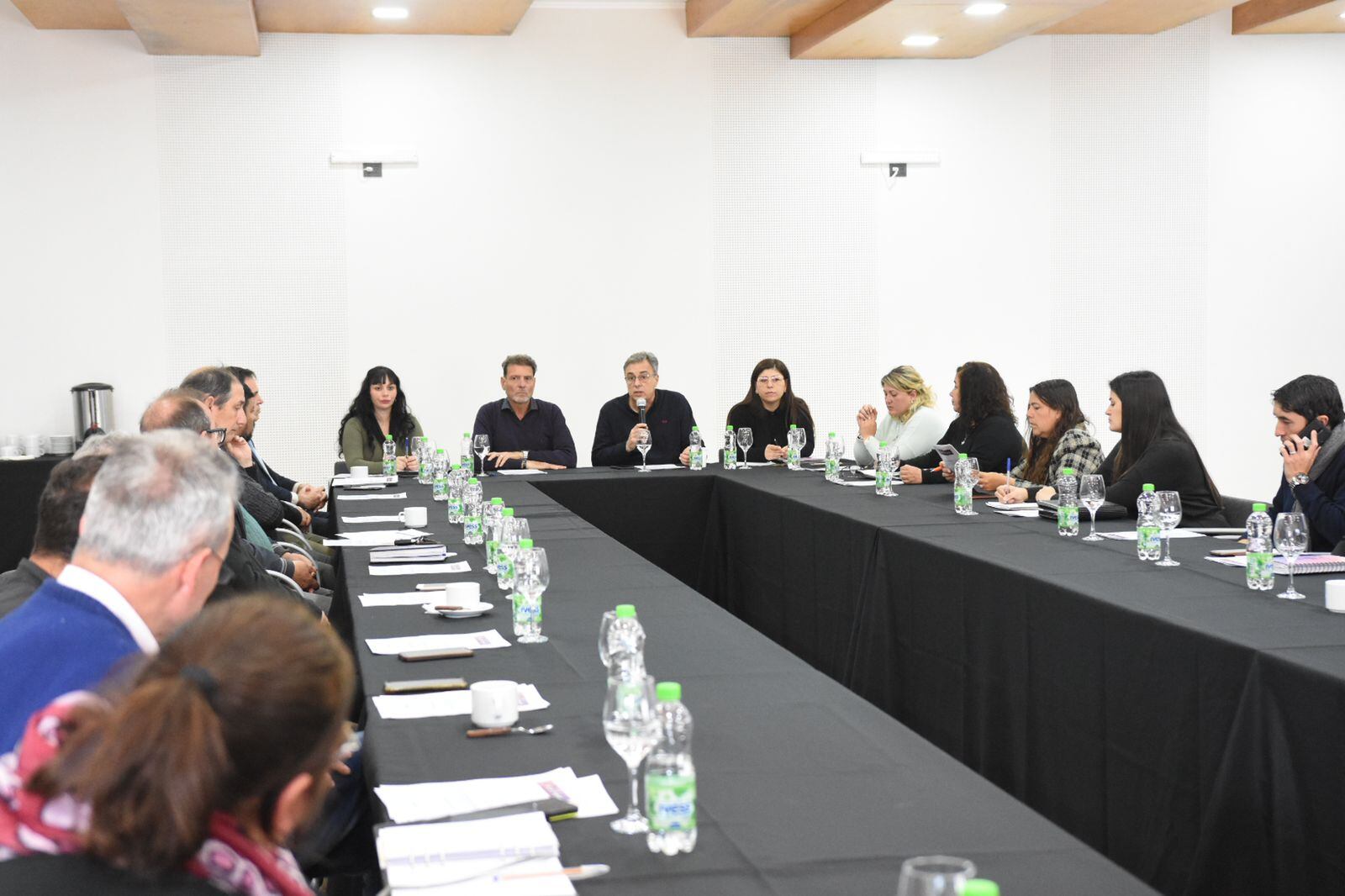 Segunda reunión de Intendentes y presidentes comunales en el SEOM