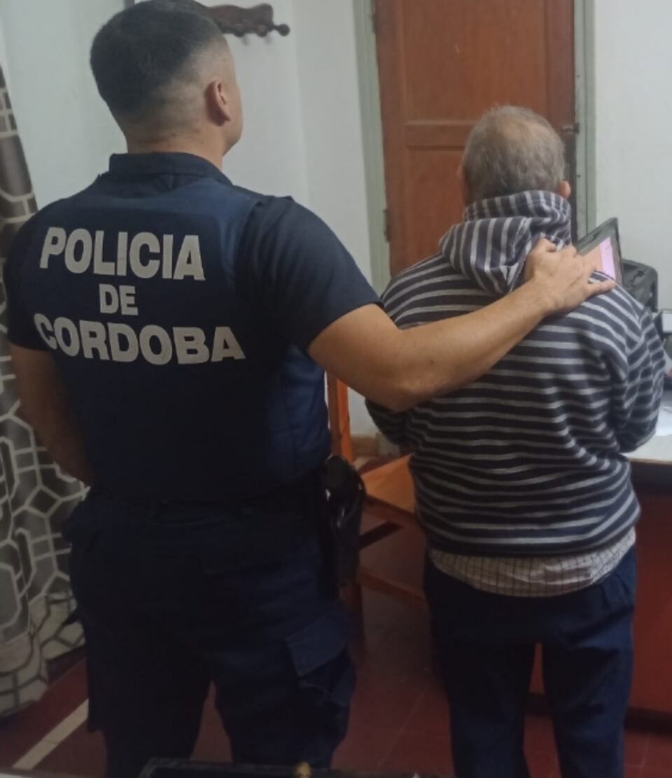 El segundo aprehendido. (Policía)