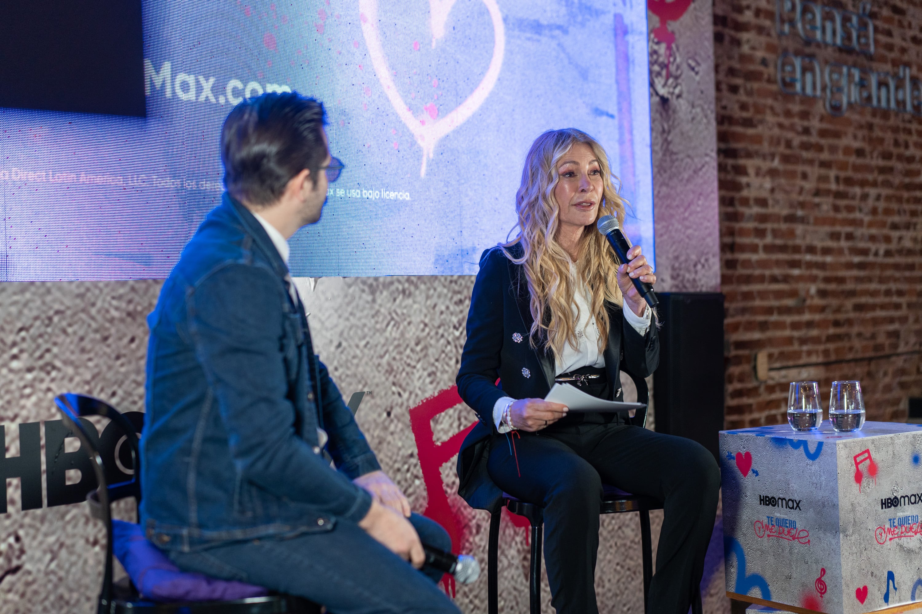 Presentación de Te quiero y me duele.