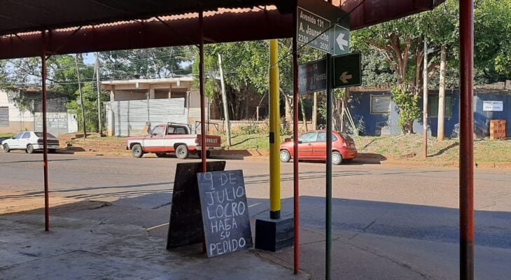 Reserva de locro y empanadas para el feriado de mañana: conocé dónde acceder a los platos típicos en la capital provincial.