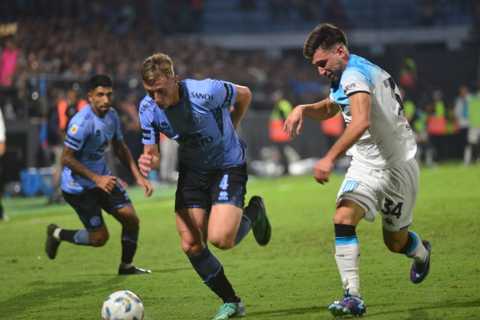 Belgrano vs Racing en Alberdi (Javier Ferreyra / La Voz)