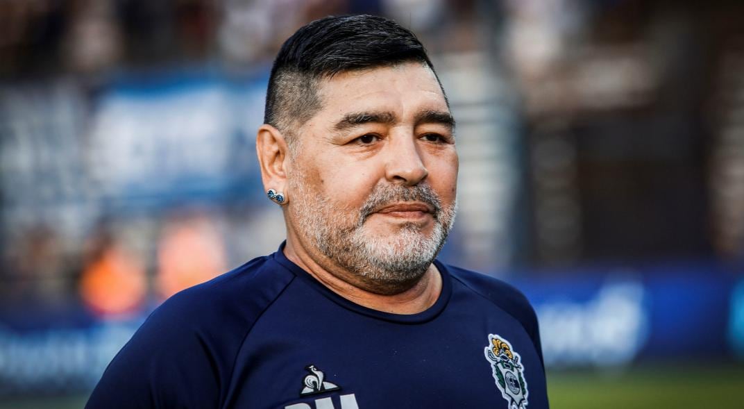 Maradona se mostró muy duro contra Riquelme. (Télam/Archivo)