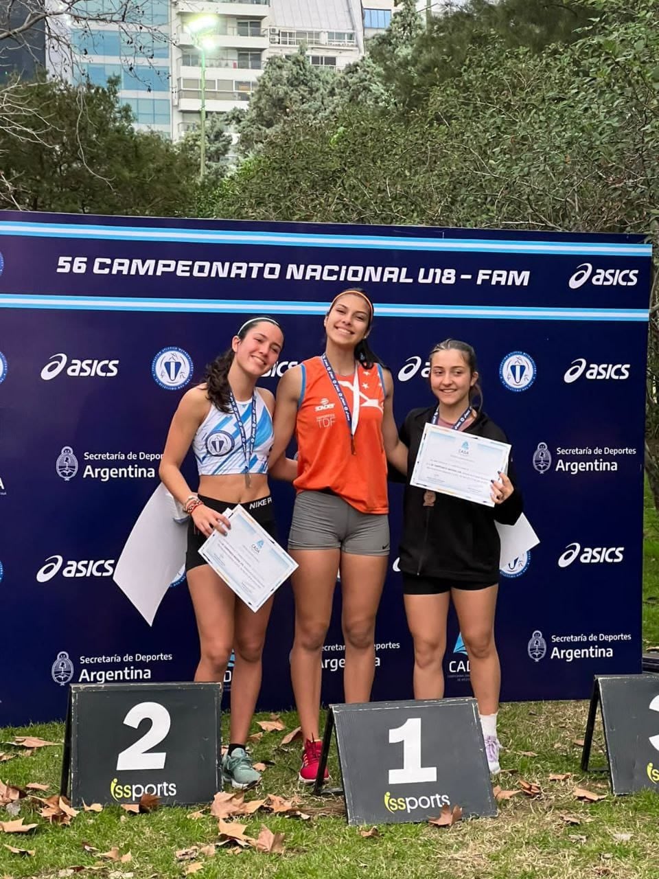 Gran actuación de la escuela Municipal de Atletismo de Ushuaia en el Nacional U18