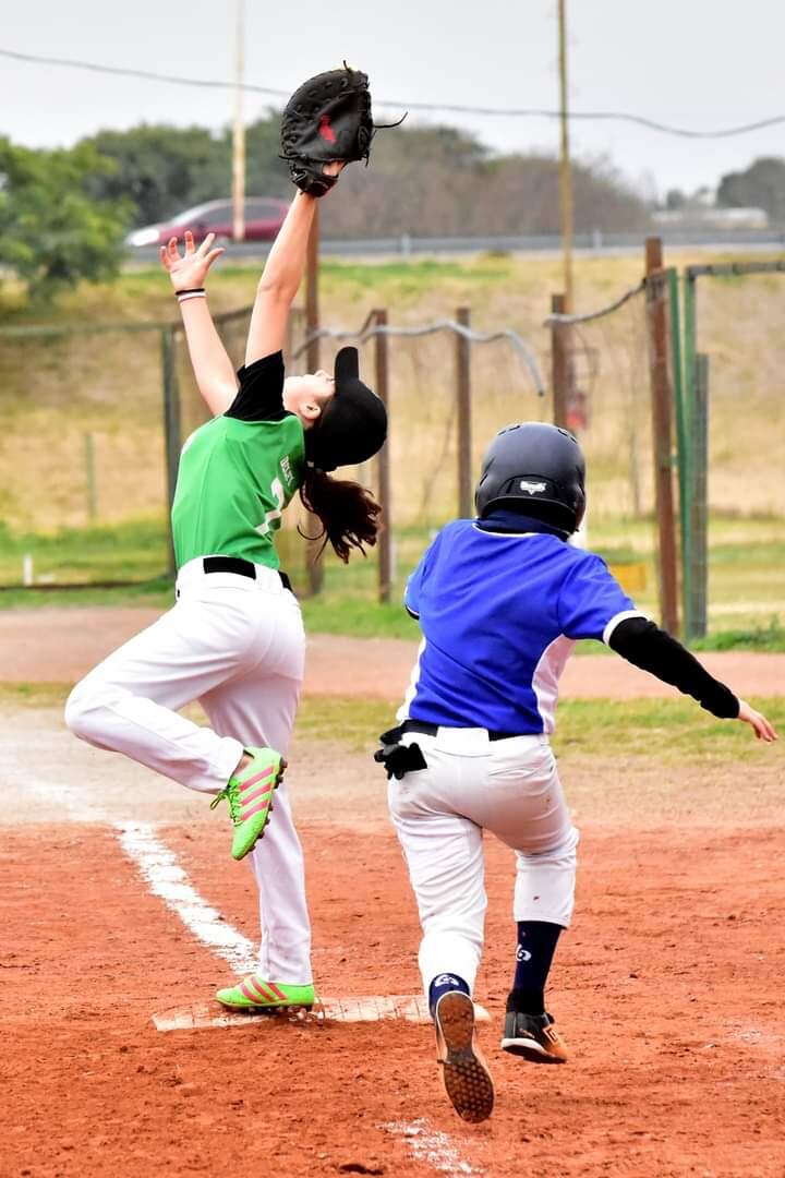 Infantiles de Banco Mendoza consiguieron hacer podio en el Nacional de Clubes desarrollado en Paraná.