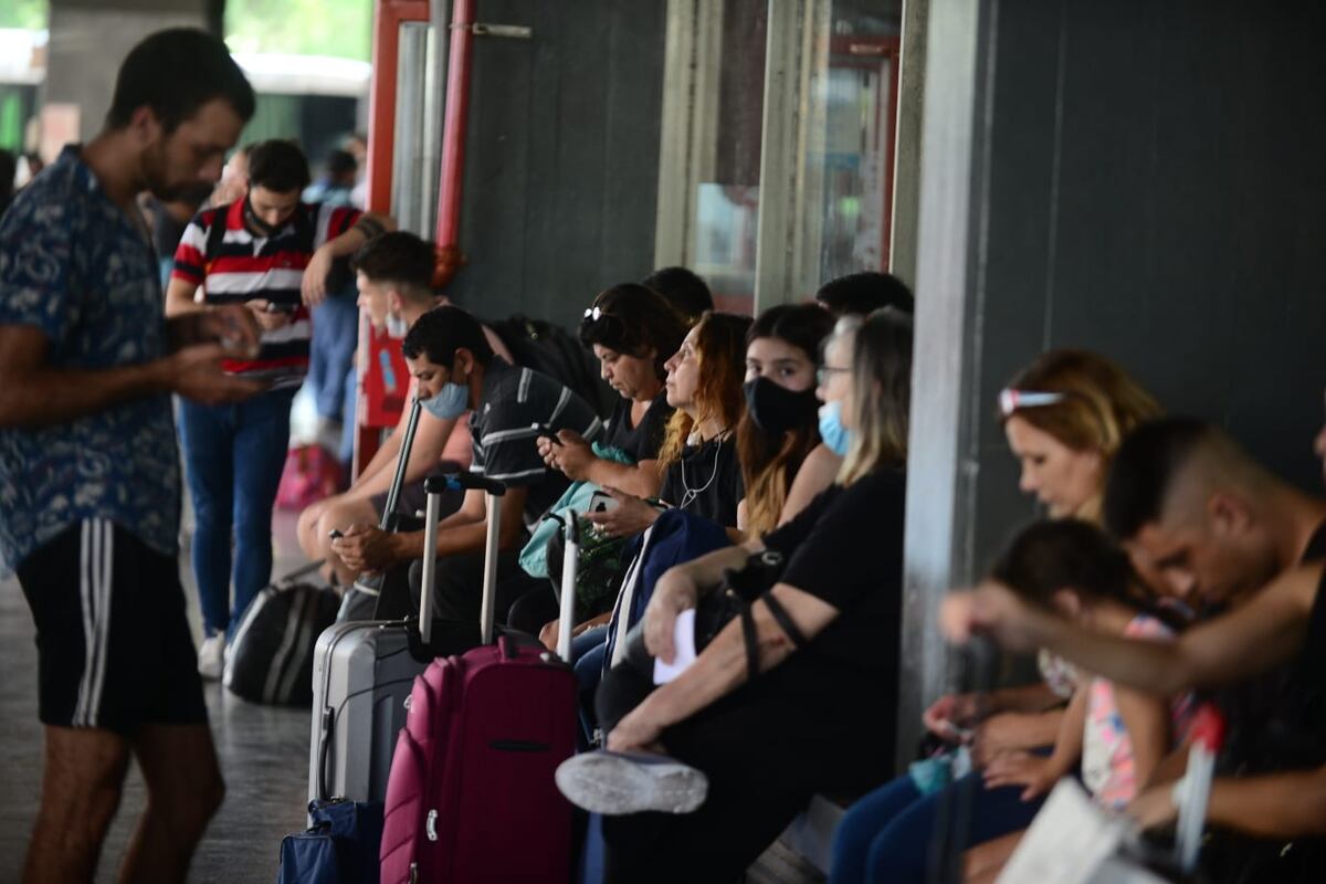 Inseguridad en Córdoba: en un súper, encontraron al ladrón adentro de una heladera