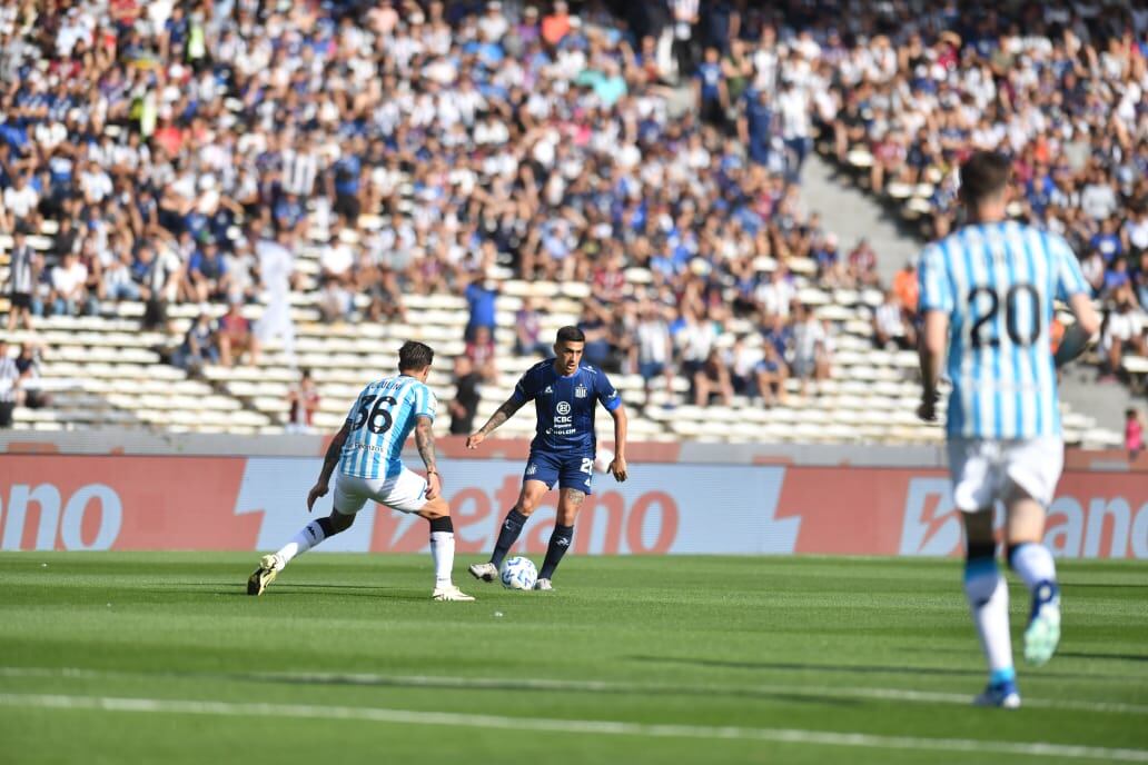 Talleres recibió a Racing Club por la fecha 15 de la Liga Profesional.