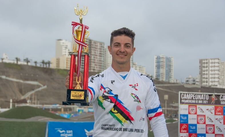 Agustín Galeotti se coronó campeón panamericano y sudamericano en los Juegos Panamericanos desarrollados en Perú.