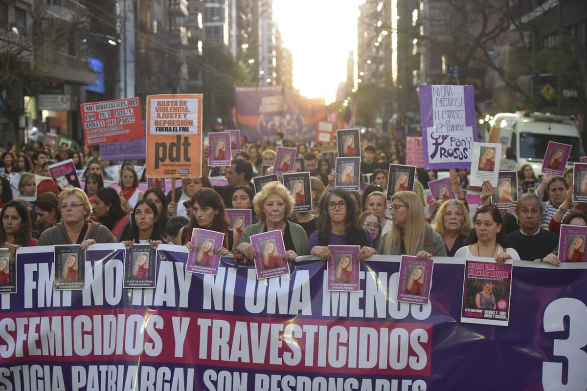 A 10 años del primer Ni Una Menos, Córdoba vive una nueva marcha: “¡Basta de femicidios!"