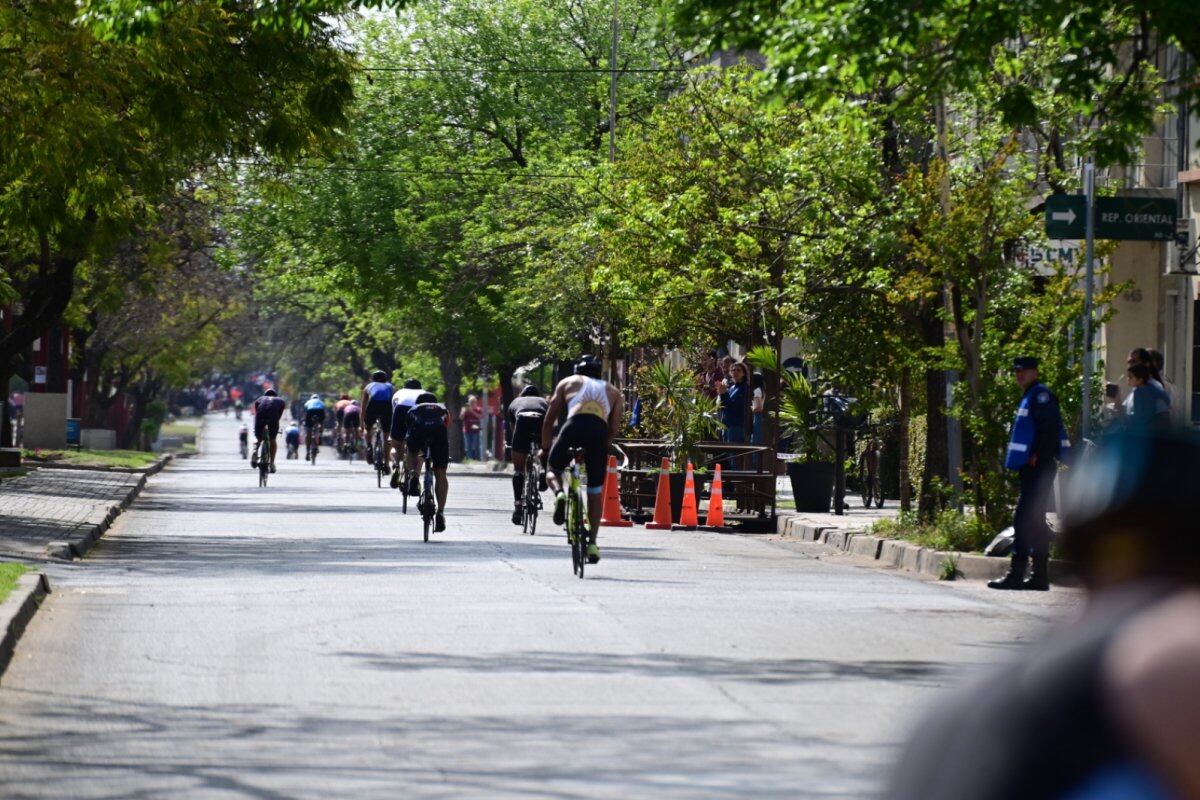 Con más de 900 deportistas de Argentina y el mundo se realizó el Ironman en Gualeguaychú