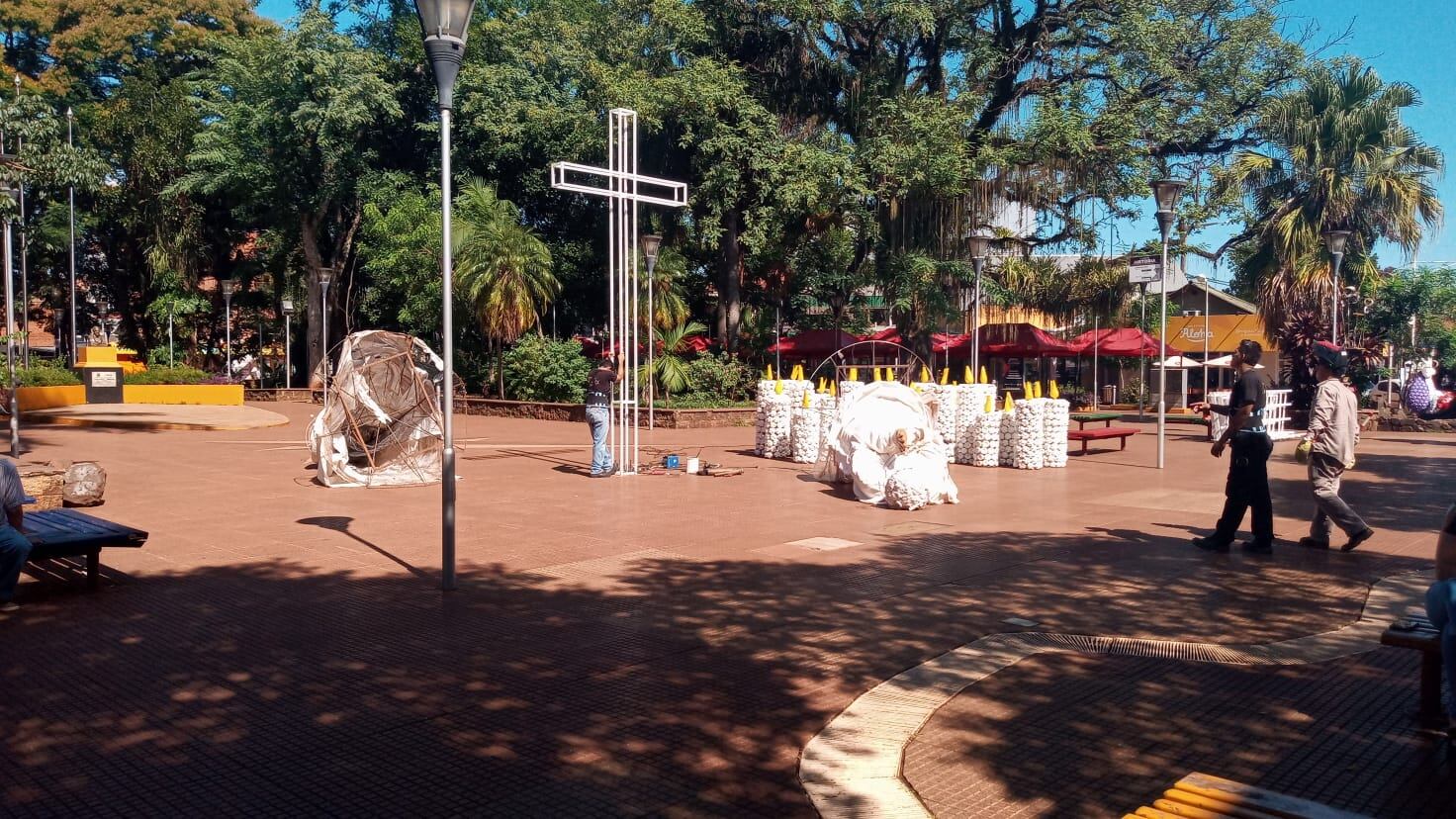 Eldorado inicia labores decorativas para Semana Santa y Pascuas.