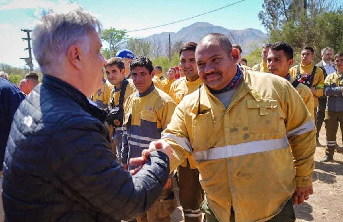 Martín Llaryora presentó el plan de remediación en Capilla del Monte.